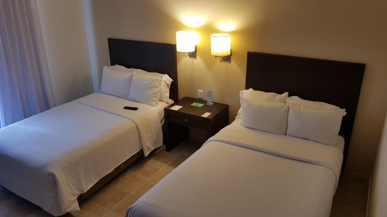 Fiesta Inn Coatzacoalcos Exterior foto